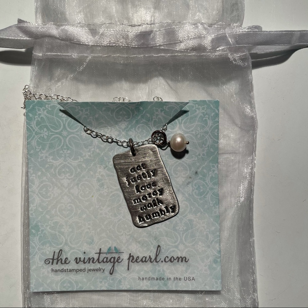 The Vintage Pearl necklace